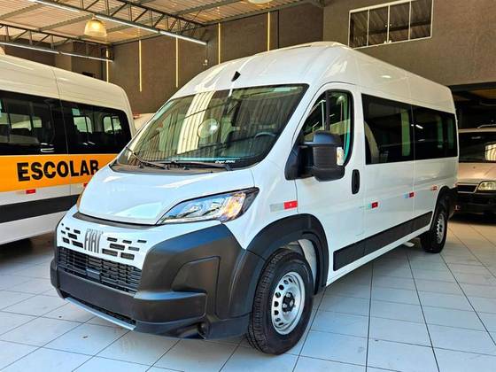 FIAT DUCATO 2.2 BLUEHDI DIESEL MINIBUS LUXO MANUAL FIAT DUCATO 2.2 BLUEHDI DIESEL MINIBUS LUXO MANUAL